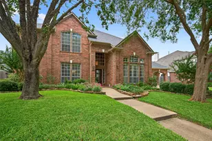 17107 Parsley Hawthorne Ct, Houston, TX 77059 - Photo 2
