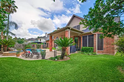 17107 Parsley Hawthorne Court, Houston, TX 77059 - Photo 50