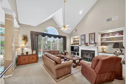 17107 Parsley Hawthorne Court, Houston, TX 77059 - Photo 14