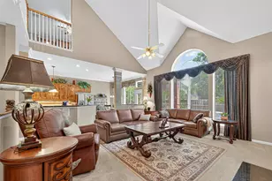 17107 Parsley Hawthorne Ct, Houston, TX 77059 - Photo 16