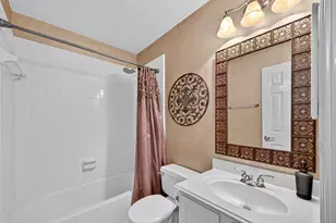 17107 Parsley Hawthorne Ct, Houston, TX 77059 - Photo 36