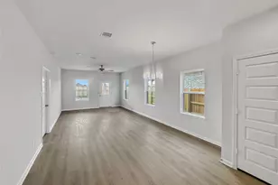 1622 River Scene Trl, Dayton, TX 77535 - Photo 8