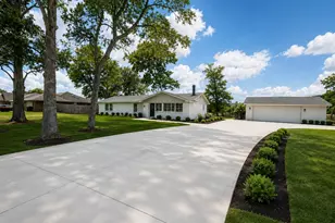 323 Spruce Lake Rd, Houston, TX 77336 - Photo 2