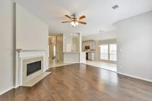 9623 Wakefield Village Dr, Houston, TX 77095 - Photo 8
