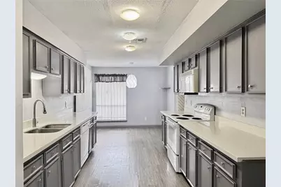 10721 Sandpiper Drive #162, Houston, TX 77096 - Photo 6
