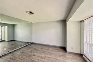 10721 Sandpiper Dr, Houston, TX 77096 - Photo 4