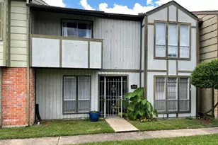 10721 Sandpiper Dr, Houston, TX 77096 - Photo 1