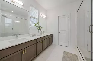 1658 W Tidwell Rd, Houston, TX 77091 - Photo 18
