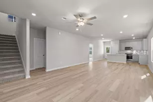 12170 Ridge Top Dr, Conroe, TX 77304 - Photo 10