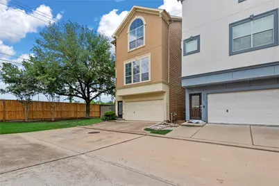 3103 Clearview Circle, Houston, TX 77025 - Photo 1