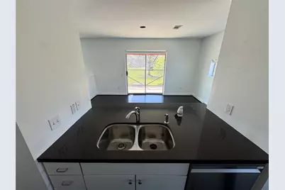 2605 Calumet #24, Houston, TX 77004 - Photo 16