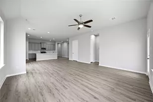 2713 Mackinac Bay Dr, La Marque, TX 77568 - Photo 16