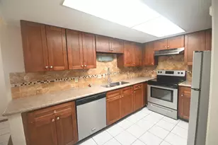 8314 La Roche Ln, Houston, TX 77036 - Photo 8