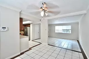 8314 La Roche Ln, Houston, TX 77036 - Photo 4