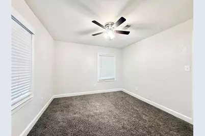 137 Laurel Street, Lake Jackson, TX 77566 - Photo 28