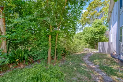 8211 Katy Freeway #19, Houston, TX 77024 - Photo 34