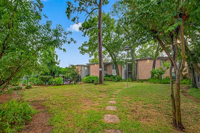 8211 Katy Freeway #19, Houston, TX 77024 - Photo 30
