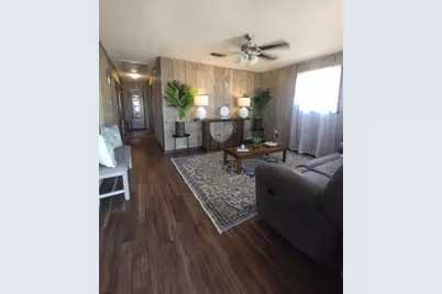 108 S 2nd 1/2 Street, Nederland, TX 77627 - Photo 2