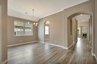 2291 Catalonia Cove, League City, TX 77573 - Photo 10