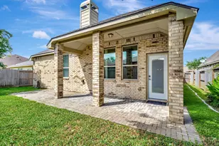 2291 Catalonia Cove, League City, TX 77573 - Photo 4