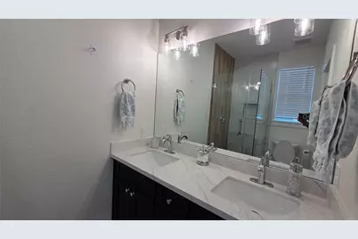 8113 Miley Street #B, Houston, TX 77028 - Photo 12