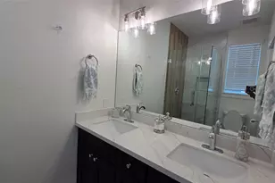 8113 Miley St, Houston, TX 77028 - Photo 12