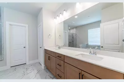 8915 Rose Jade Drive, Iowa Colony, TX 77583 - Photo 12