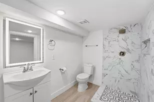 1803 27th St, Galveston, TX 77550 - Photo 28