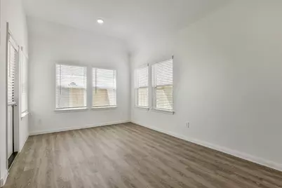 3010 King Oaks Street, Baytown, TX 77251 - Photo 12