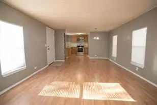 126 Bluebill N, Baytown, TX 77523 - Photo 2