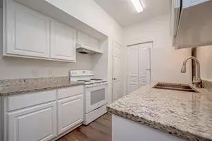 2400 N Braeswood Blvd, Houston, TX 77030 - Photo 14