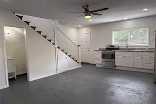 5325 Ave R 1/2, Galveston, TX 77551 - Photo 2