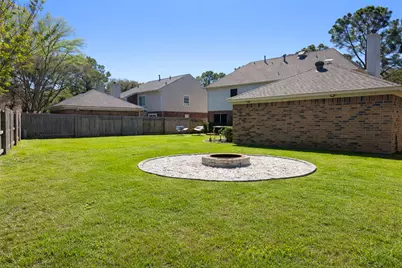 16910 Country Bridge Road, Houston, TX 77095 - Photo 4