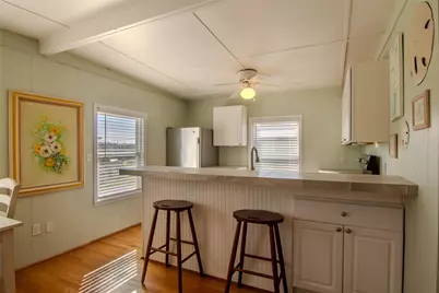 4123 Liberty Drive, Galveston, TX 77554 - Photo 10