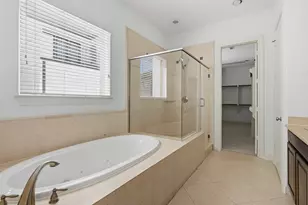 2027 Fannin Station, Houston, TX 77045 - Photo 22