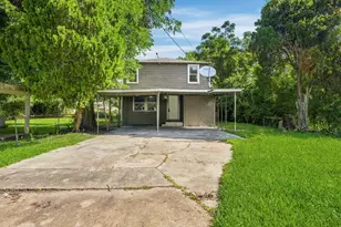 1912 Kansas St, La Marque, TX 77568 - Photo 4