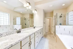 18721 Egret Oaks Ln, Webster, TX 77058 - Photo 24