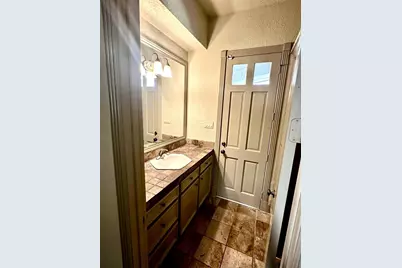 38 Hillock Woods Drive, The Woodlands, TX 77380 - Photo 14