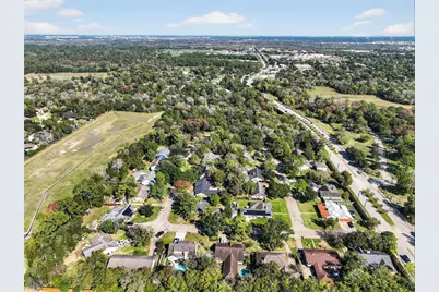 133 Cherry Tree Lane, Friendswood, TX 77546 - Photo 26