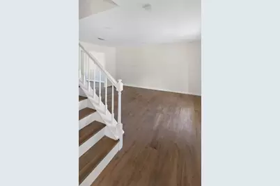 133 Cherry Tree Lane, Friendswood, TX 77546 - Photo 4