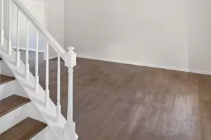 133 Cherry Tree Ln, Friendswood, TX 77546 - Photo 4