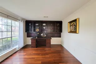 3926 Felicia Dr, Sugar Land, TX 77479 - Photo 4