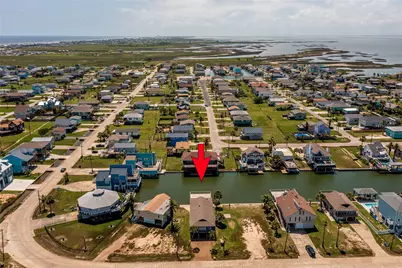4907 Jolly Roger Road, Jamaica Beach, TX 77554 - Photo 18