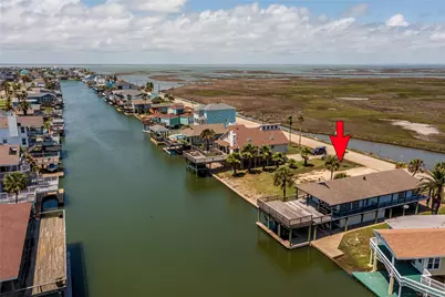 4907 Jolly Roger Road, Jamaica Beach, TX 77554 - Photo 16