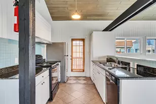 4907 Jolly Roger Rd, Jamaica Beach, TX 77554 - Photo 26