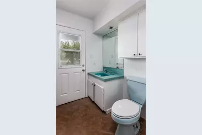 4907 Jolly Roger Road, Jamaica Beach, TX 77554 - Photo 12