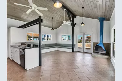 4907 Jolly Roger Road, Jamaica Beach, TX 77554 - Photo 24