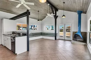 4907 Jolly Roger Rd, Jamaica Beach, TX 77554 - Photo 24