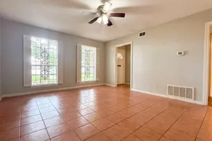 4128 Meyerwood Dr, Houston, TX 77025 - Photo 8