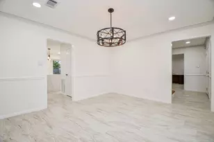 14406 Burgoyne Rd, Houston, TX 77077 - Photo 12